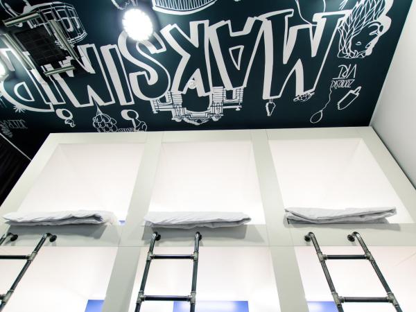 Main Square Hostel : photo 4 de la chambre lit dans dortoir pour femmes de 6 lits