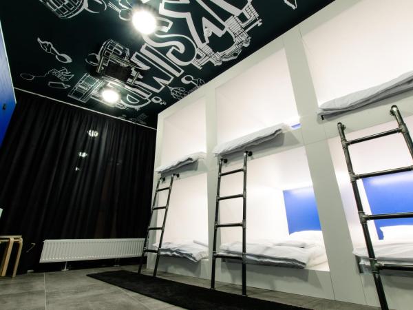 Main Square Hostel : photo 3 de la chambre lit dans dortoir pour femmes de 6 lits