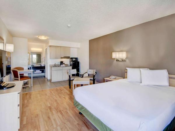 Studio 6-Tucson, AZ - Irvington Road : photo 1 de la chambre suite supérieure lit king-size