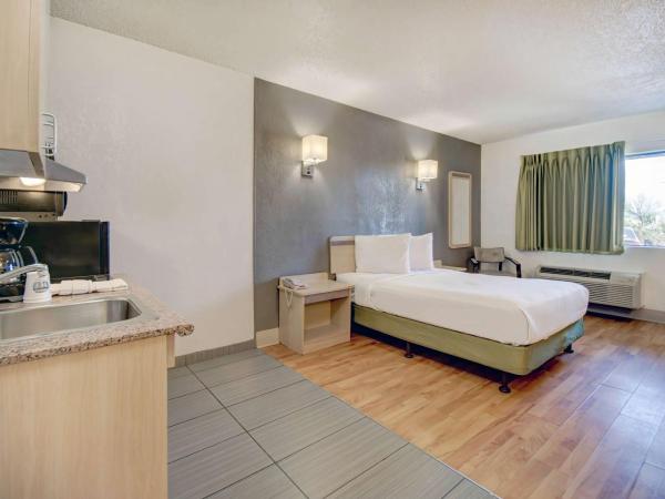 Studio 6-Tucson, AZ - Irvington Road : photo 3 de la chambre chambre double - accessible aux personnes à mobilité réduite - non-fumeurs