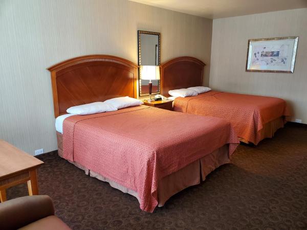 Royal Pacific Motor Inn : photo 2 de la chambre chambre avec 2 grands lits queen-size 