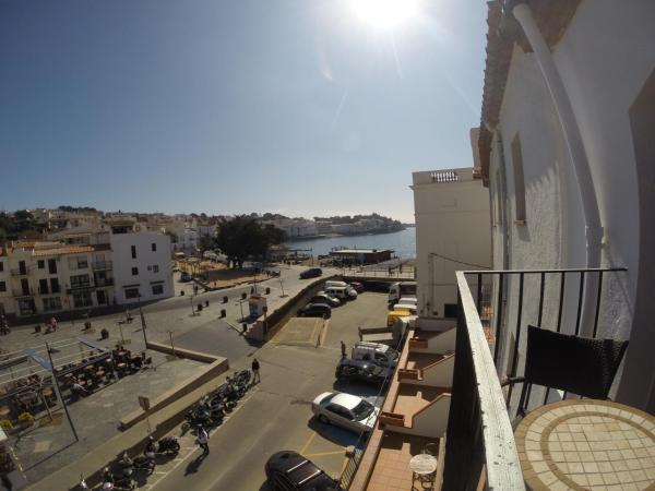 Hostal Marina Cadaqués : photo 6 de la chambre chambre double deluxe avec balcon - vue sur mer