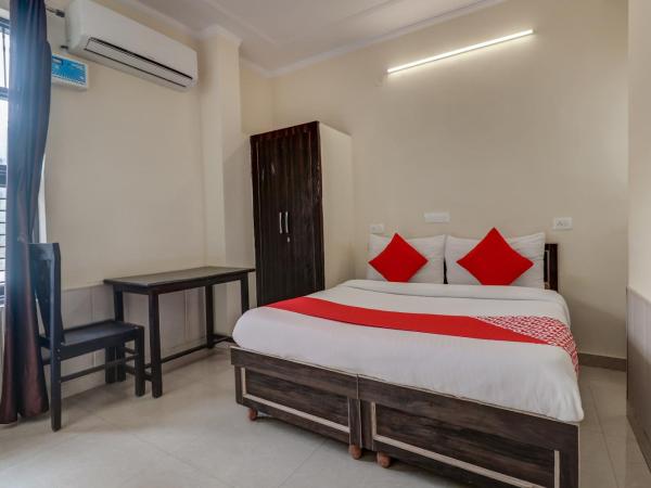 OYO Flagship Hotel Sapphire Near Omaxe Gurgaon Mall : photo 2 de la chambre chambre triple classique