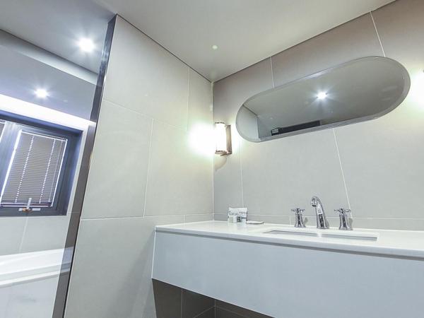 Sillim Dominique Hotel : photo 4 de la chambre chambre lits jumeaux supérieure - non-fumeurs