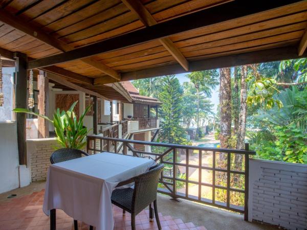 Koh Chang Cliff Beach Resort : photo 5 de la chambre chambre double ou lits jumeaux supérieure - vue sur jardin