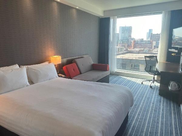 Holiday Inn Express Manchester City Centre Arena, an IHG Hotel : photo 9 de la chambre premium double room with sofa