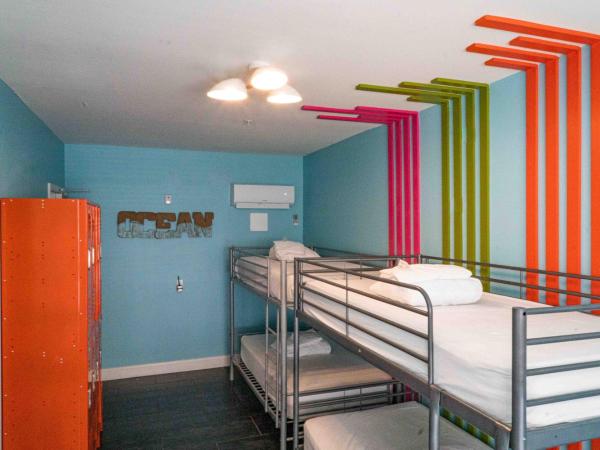 Beds n' Drinks : photo 3 de la chambre lit simple dans dortoir pour femmes de 6 lits