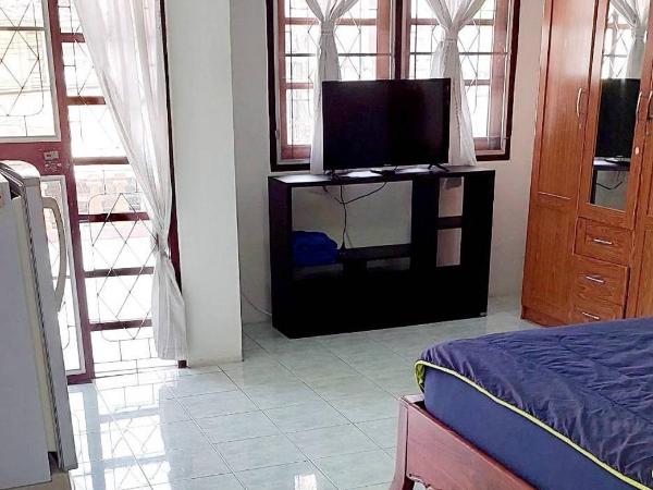 TG2 - Tientong Guesthouse 2 : photo 2 de la chambre chambre double deluxe avec balcon