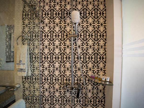 Shangrila Blu Hotel : photo 5 de la chambre chambre lit queen-size deluxe