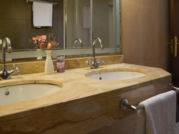 Hotel Roger de Flor by Seleqtta : photo 2 de la chambre suite de luxe