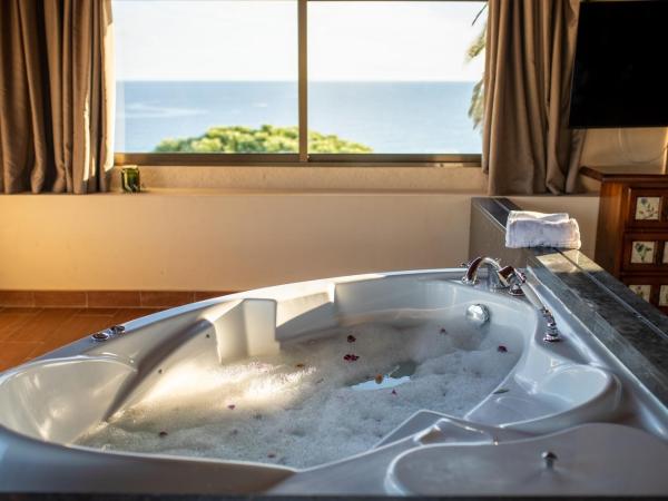 Hotel Roger de Flor by Seleqtta : photo 5 de la chambre chambre double - mansardée