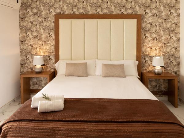 Hotel Roger de Flor by Seleqtta : photo 6 de la chambre chambre double - vue sur mer