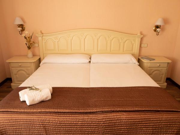 Hotel Roger de Flor by Seleqtta : photo 1 de la chambre chambre double ou lits jumeaux