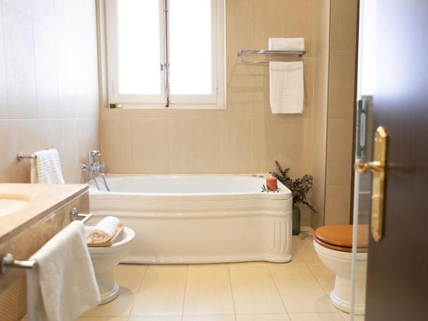 Hotel Roger de Flor by Seleqtta : photo 5 de la chambre suite de luxe