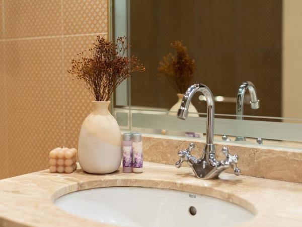 Hotel Roger de Flor by Seleqtta : photo 8 de la chambre suite de luxe