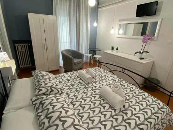 Delle Rose Rooms : photo 3 de la chambre grande chambre double