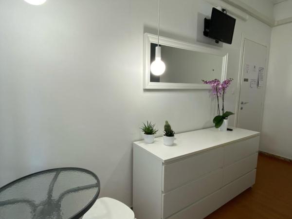 Delle Rose Rooms : photo 4 de la chambre grande chambre double