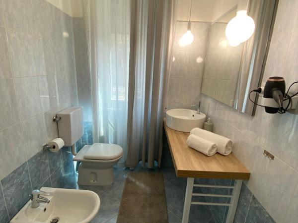 Delle Rose Rooms : photo 10 de la chambre grande chambre double