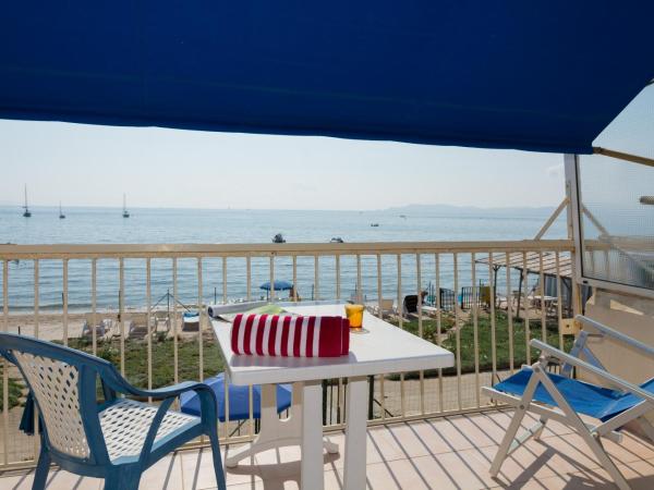Le Surplage : photo 5 de la chambre studio - vue sur mer