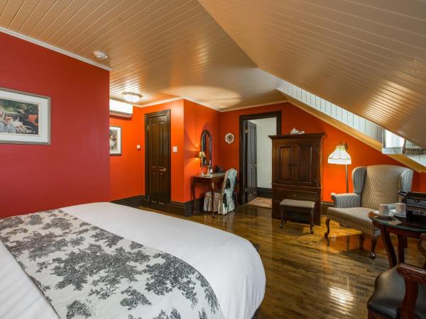 Le Clos Saint-Louis : photo 9 de la chambre chambre lit queen-size supérieure – quatrième Étage