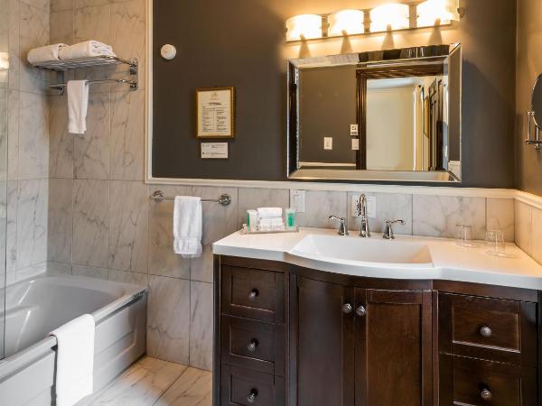 Le Clos Saint-Louis : photo 5 de la chambre suite lit queen-size