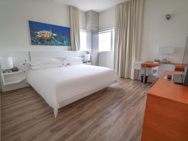 Maritime Hotel Fort Lauderdale Airport & Cruiseport : photo 2 de la chambre chambre lit king-size standard