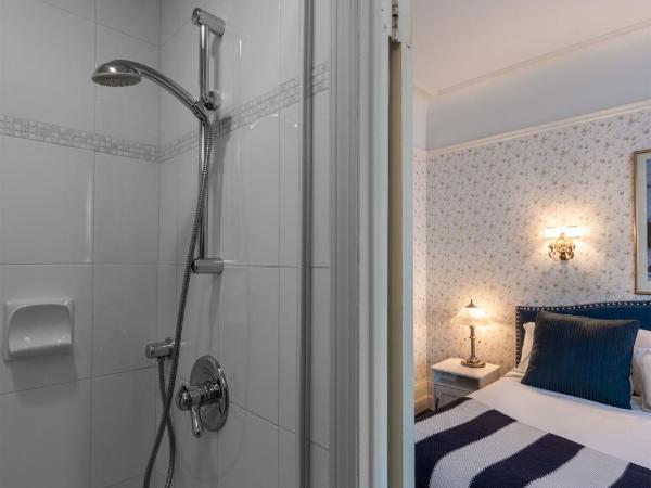 Le Chateau de Pierre : photo 3 de la chambre chambre lit king-size supérieure