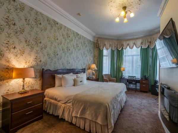 Le Chateau de Pierre : photo 6 de la chambre chambre lit king-size supérieure