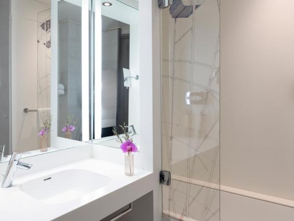 Mercure Nice Centre Grimaldi : photo 9 de la chambre chambre double standard avec balcon 