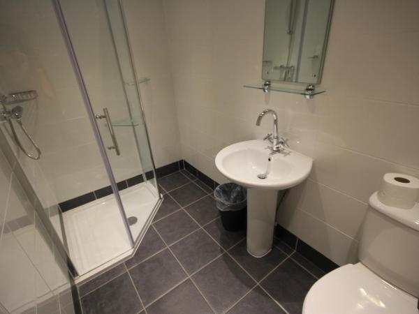 Dolphins Hotel : photo 5 de la chambre chambre quadruple