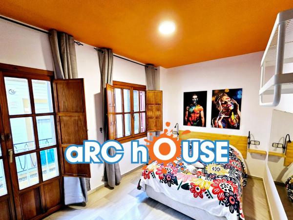 Arc House Plaza : photo 1 de la chambre chambre double avec salle de bains privative