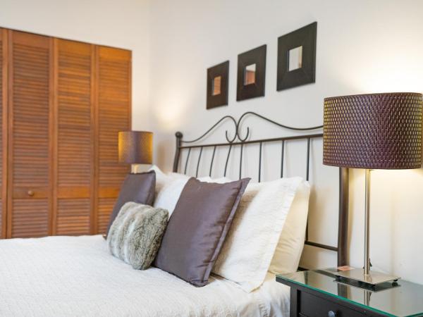 Accueil Chez Francois : photo 9 de la chambre chambre double - vue sur jardin