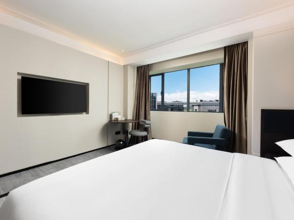 Wingate By Wyndham Wuhan Optics Valley : photo 1 de la chambre chambre lit king-size deluxe - non-fumeurs 