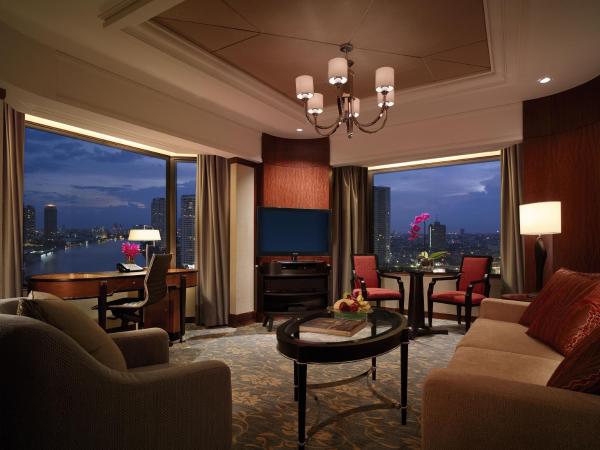 Shangri-La Bangkok : photo 2 de la chambre suite lit king-size exécutive - vue sur rivière