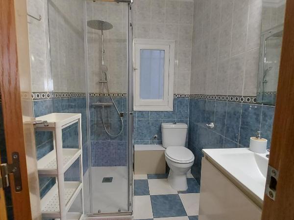 Valencia Centro andando y Playa malvarrosa tranvía : photo 1 de la chambre appartement 3 chambres