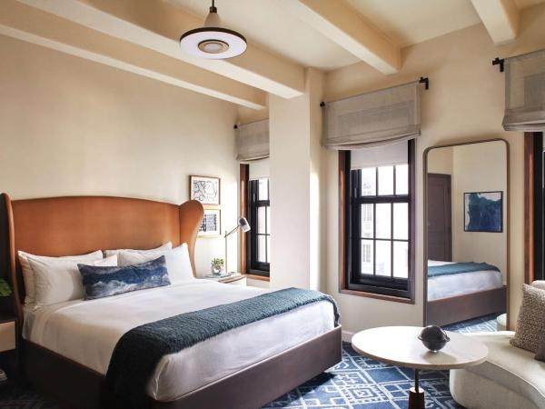 Hotel Figueroa, Unbound Collection by Hyatt : photo 2 de la chambre chambre lit king-size