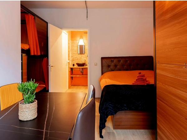 Recharge Hostel : photo 3 de la chambre chambre familiale deluxe