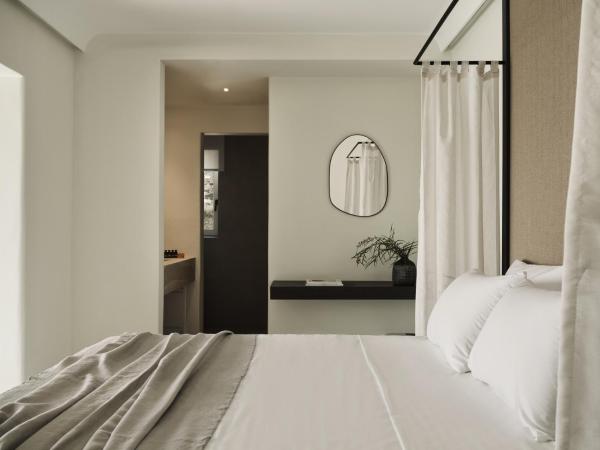 Ezio Bo Luxury Living : photo 5 de la chambre suite suprême avec piscine privée - vue sur mer