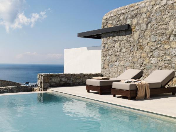 Ezio Bo Luxury Living : photo 8 de la chambre suite suprême avec piscine privée - vue sur mer