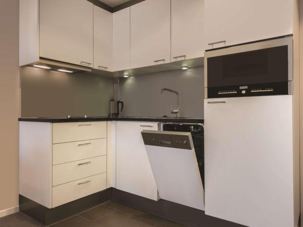 Adina Apartment Hotel Berlin Mitte : photo 6 de la chambre appartement 1 chambre