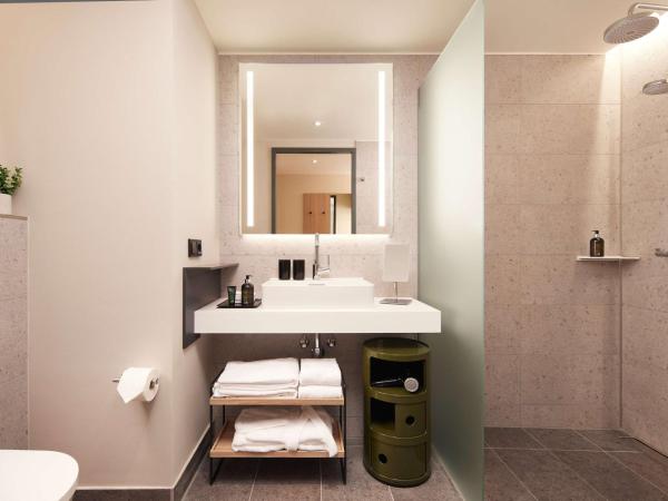 Adina Apartment Hotel Dusseldorf : photo 10 de la chambre studio