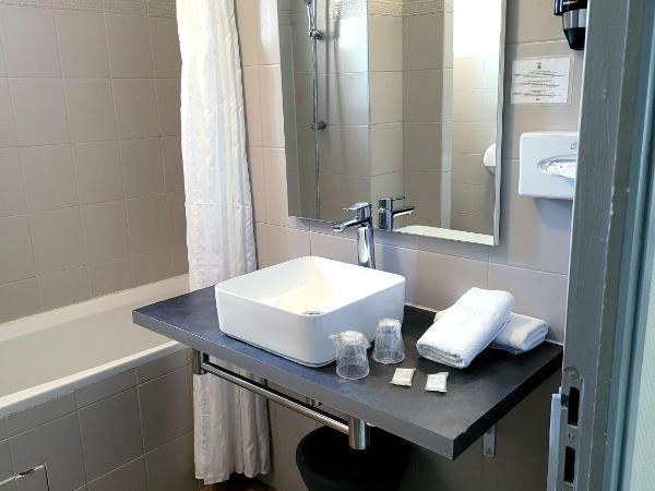 Hotel de La Paix : photo 2 de la chambre chambre simple supérieure