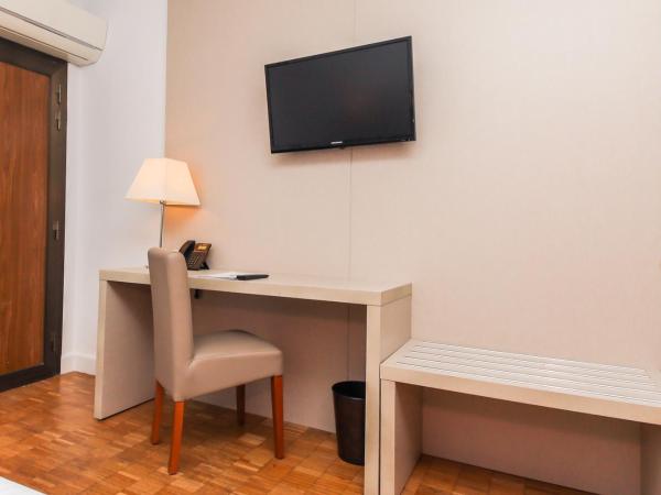 Hotel Lauria : photo 4 de la chambre chambre deluxe double ou lits jumeaux