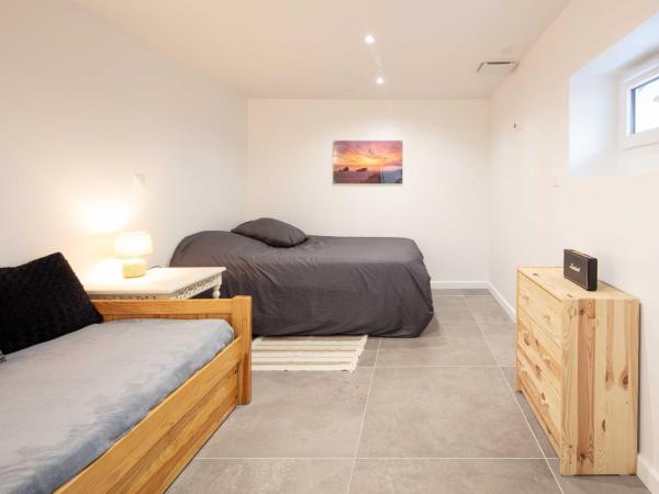 Ted Surf House : photo 2 de la chambre chambre triple basique avec salle de bains commune