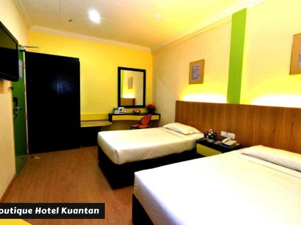 Classic Boutique Hotel Kuantan : photo 9 de la chambre hébergement lits jumeaux supérieur avec fenêtre