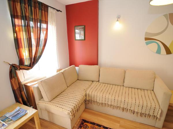 Ahmet Efendi Evi : photo 5 de la chambre chambre familiale (2 adultes + 1 enfant)