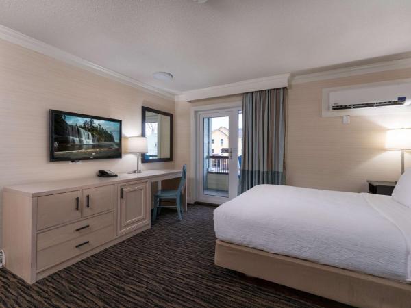 Prestige Beach House, WorldHotels Crafted : photo 1 de la chambre chambre lit queen-size avec balcon