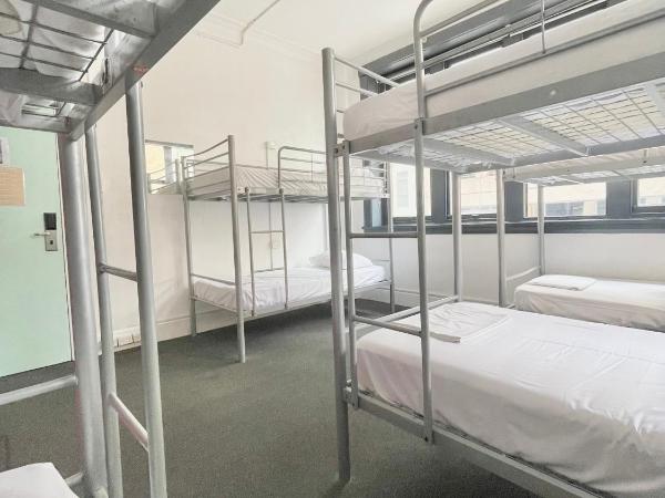 The Downing Hostel : photo 1 de la chambre bed in 8-bed mixed dormitory room with shared bathroom (18 - 35 years only)