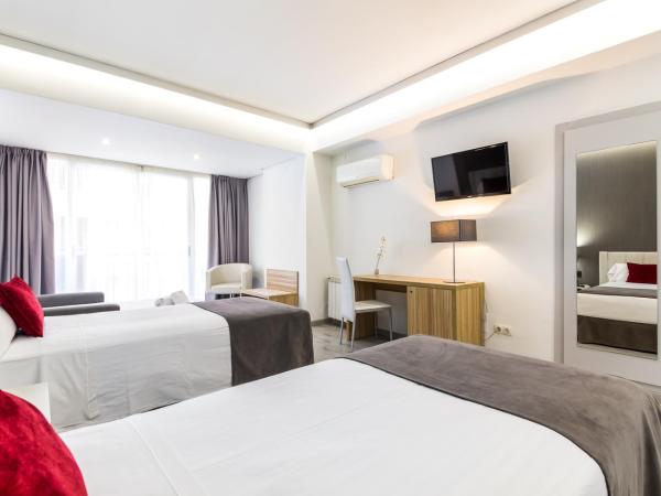 Sweet Hotel Renasa : photo 3 de la chambre chambre triple (2 adultes & 1 enfant)