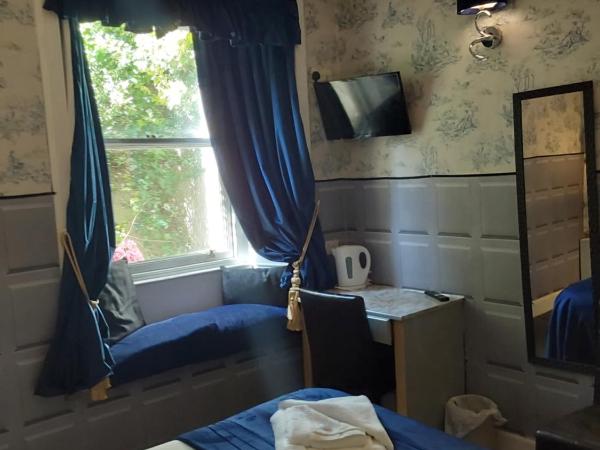 East Claremont Guest House : photo 2 de la chambre petite chambre double
